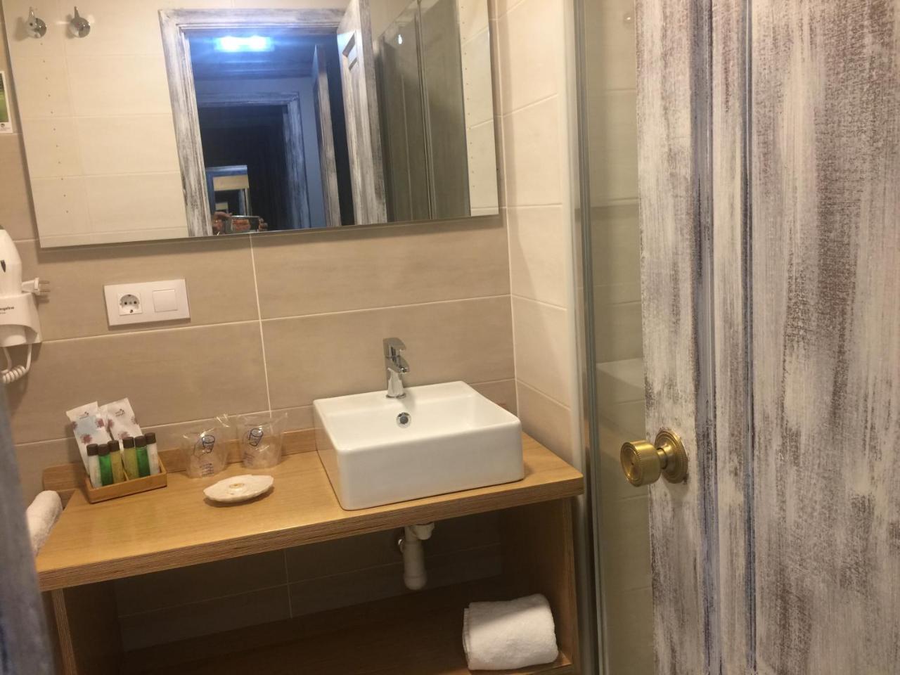 Hotel Celanova Eksteriør bilde